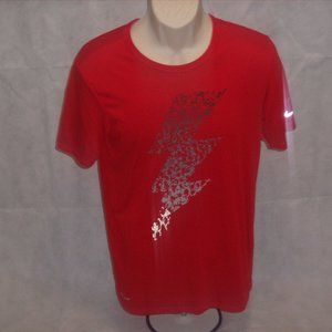 The Nike Tee short sleeve. athletic cut.